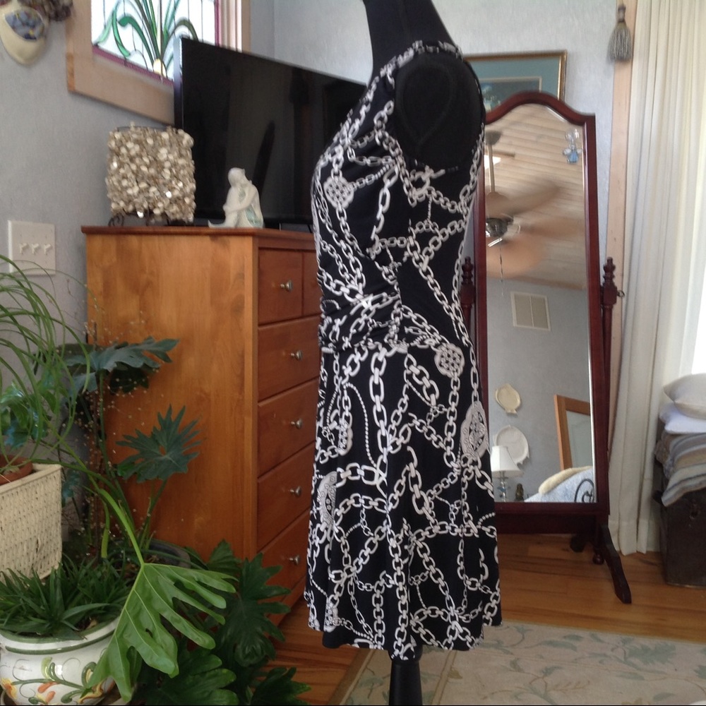 Dress - Picture 3 of 6